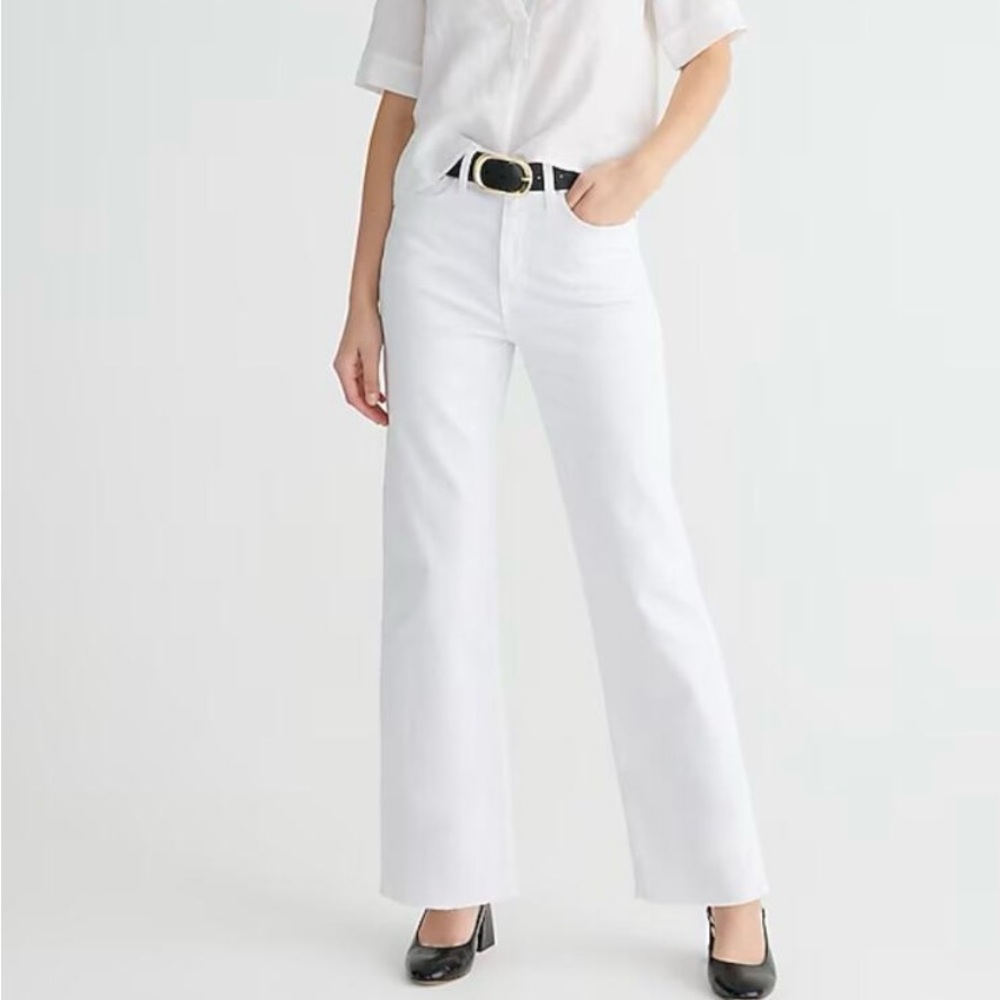 J. Crew Slim wide-leg jean in white wash
Excellent condition worn one time